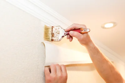 Pose de papier peint à Escandolières — revêtements muraux et toiles de verre